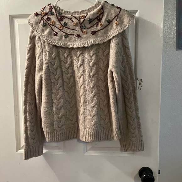 Zara sweater - Picture 2 of 3